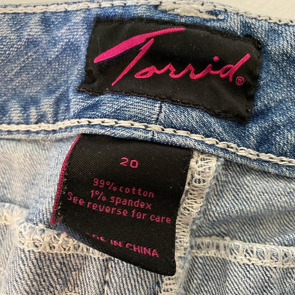 Torrid boot cut size 20 jeans! Perfect condition! - Picture 4 of 5